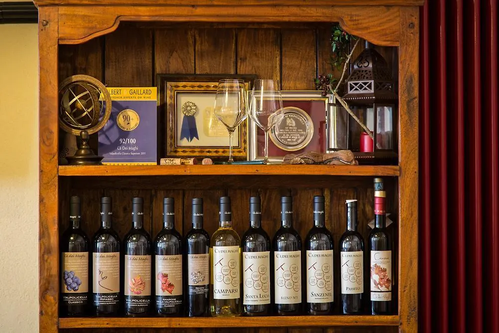 Alloggio per agriturismo Albergo Ca' Dei Maghi Fumane Italia